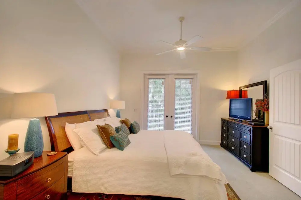 400 Ocean Blvd Unit 1200