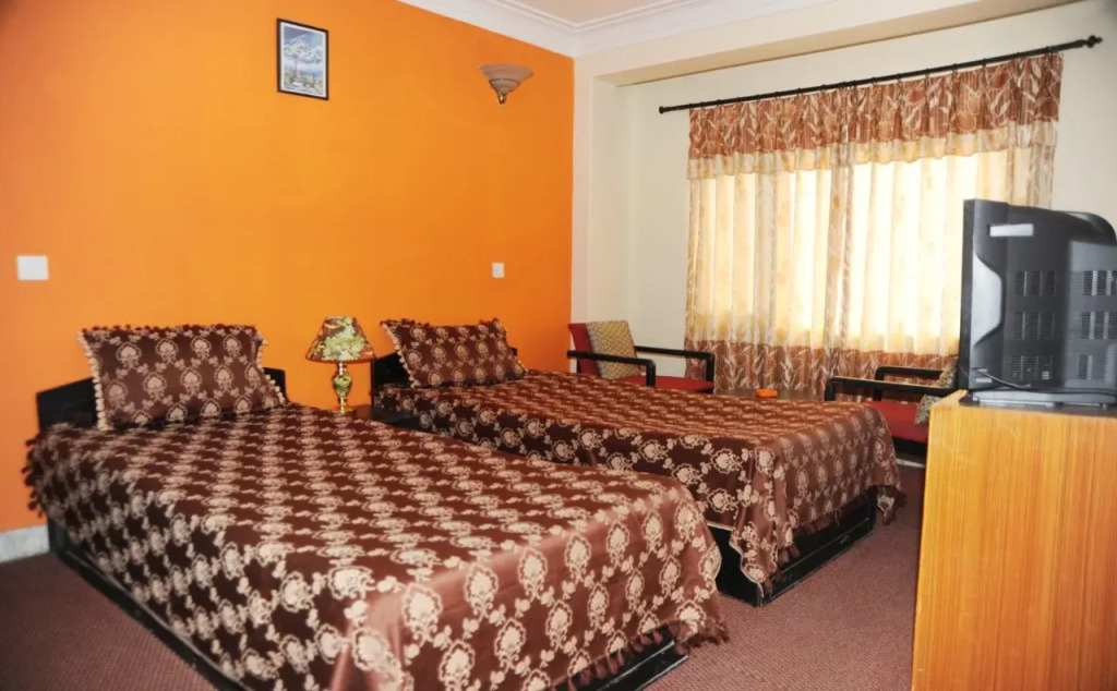 Annapurna Guest House and Rooftop Restaurant