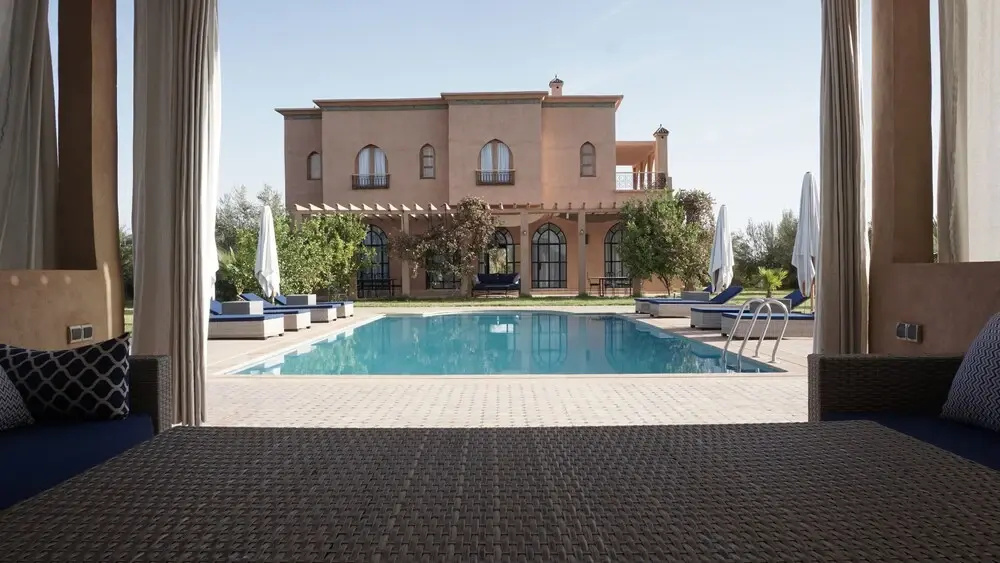 Saphir Paon - Luxury Villa in the middle of a farm