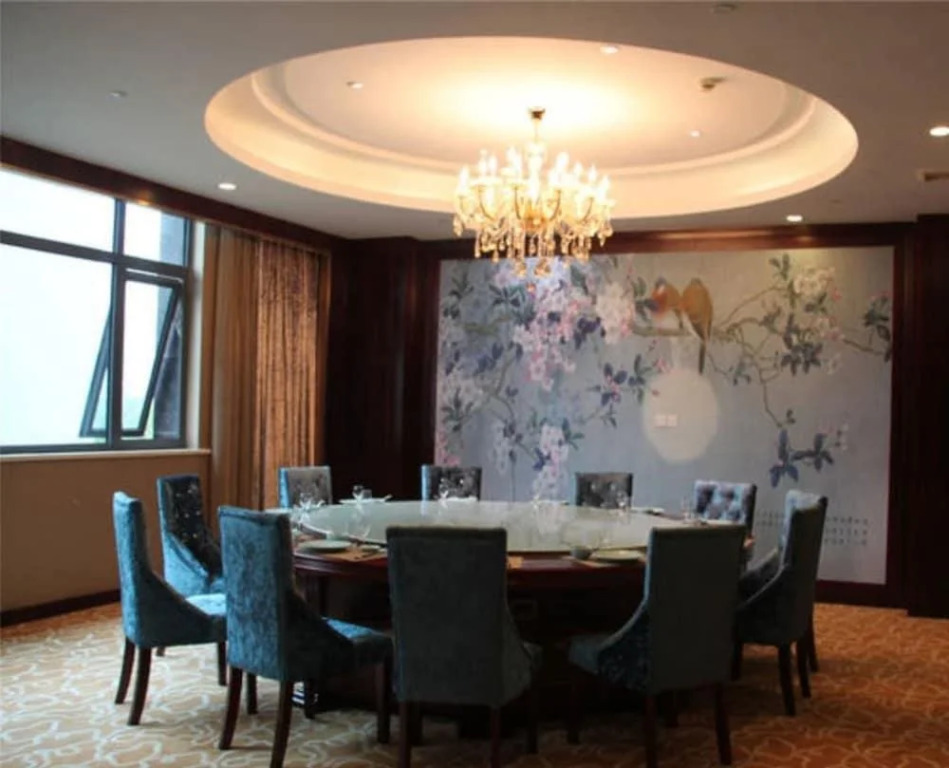 Lanchen Hotel