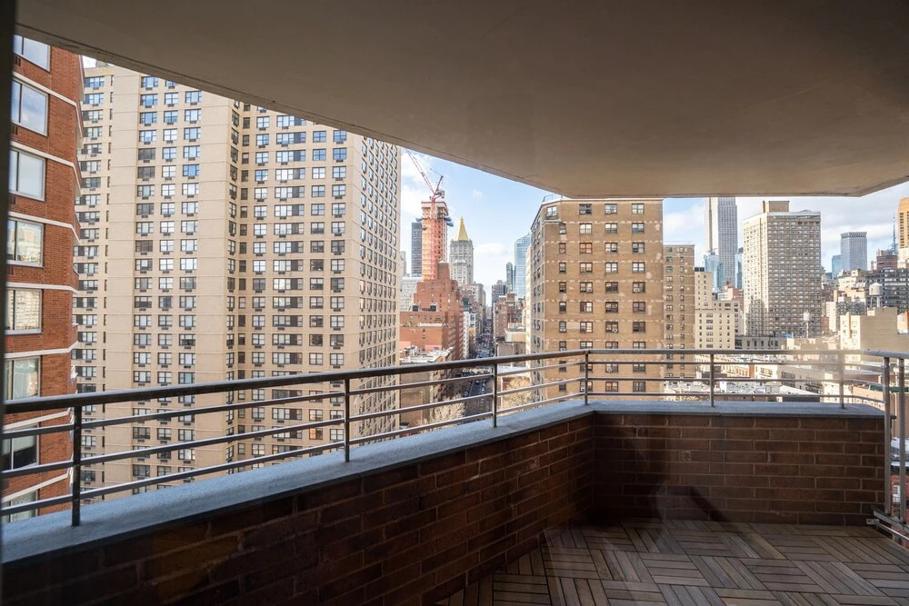 2ND Ave Apartments 30 Day Rentals