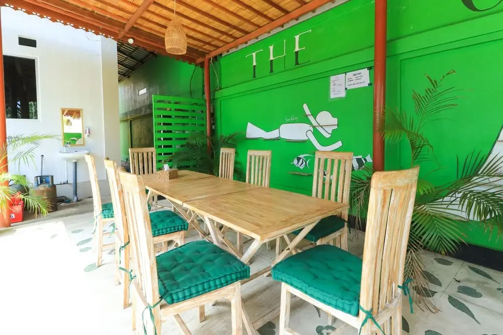 The Green Groves Hostel