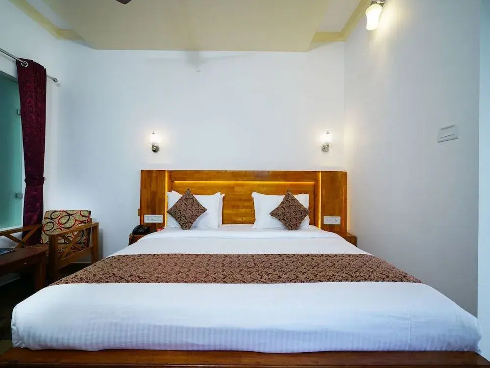 OYO 14253 Lime light Resort