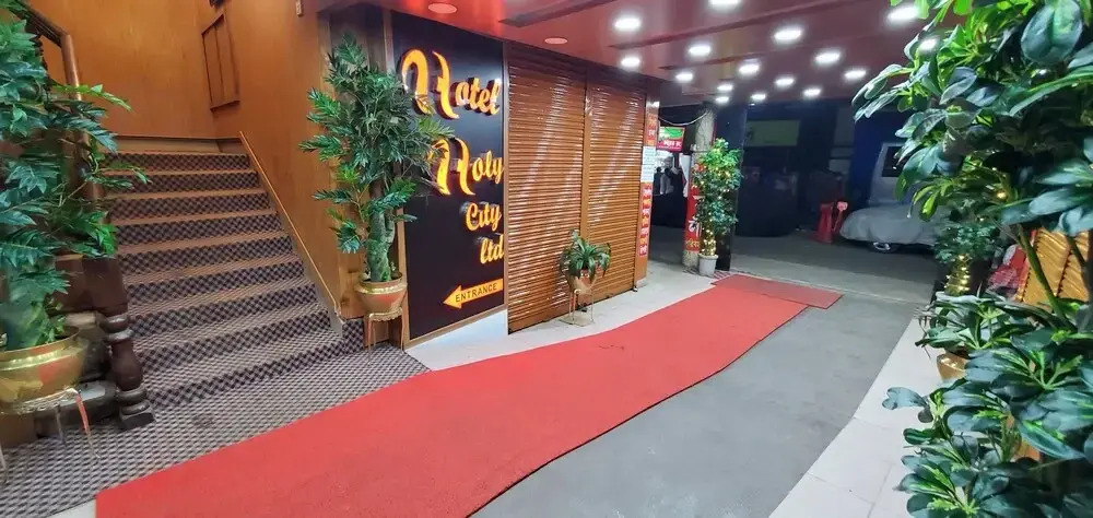 Hotel Holy City BD