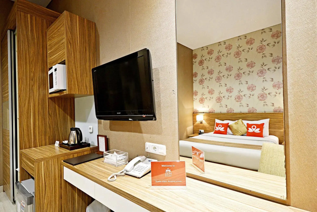 ZEN Rooms Kuningan Tiong