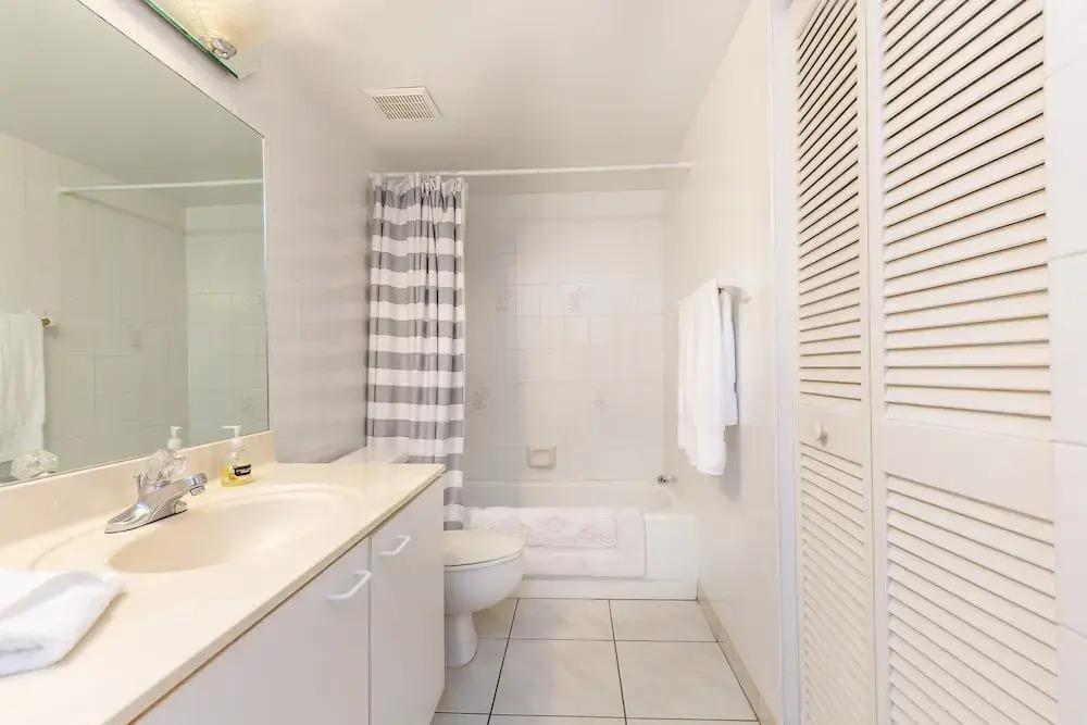 Le Frontenac 601 - Condo 4 People, Sunny Isles