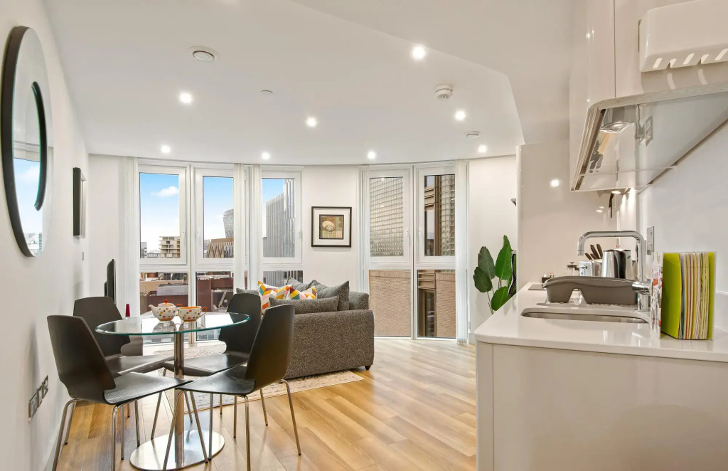 Elegant One Bedroom Apartment in Altitude Point