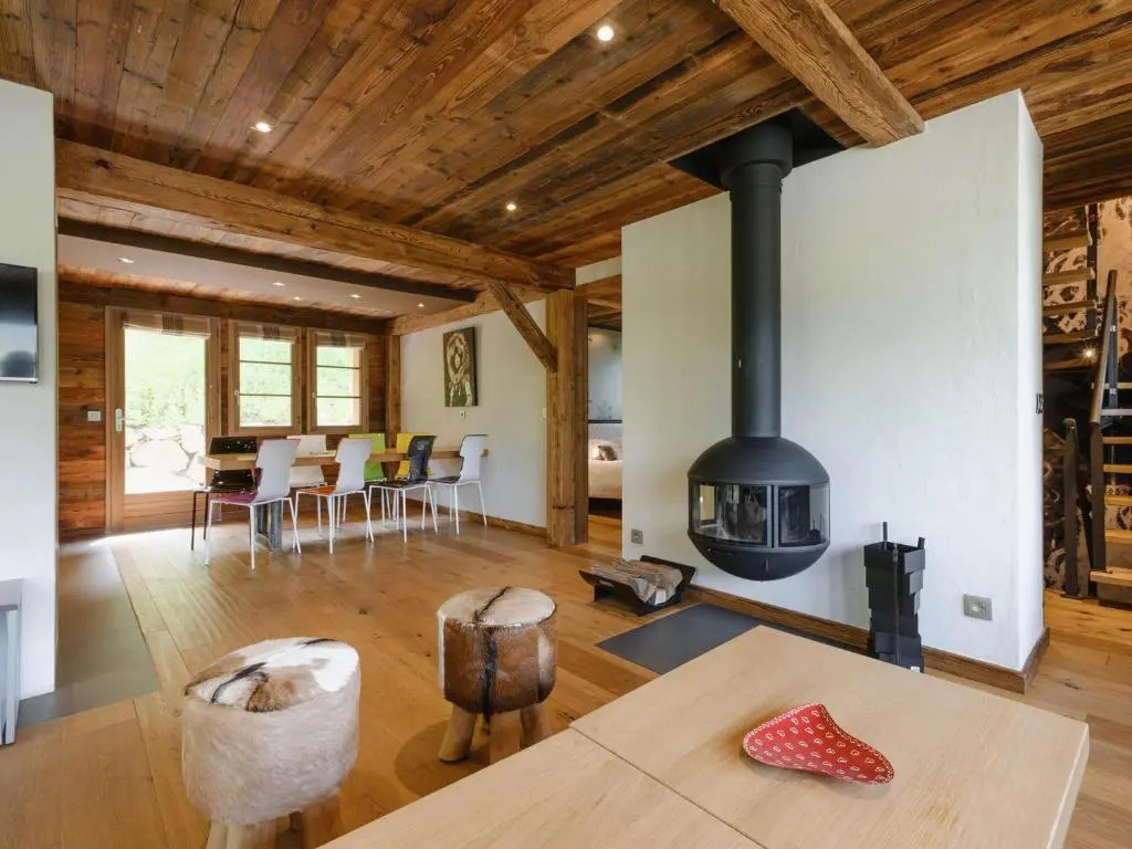 Chalet La Clusaz, 6 pièces, 8 personnes - FR-1-304-113
