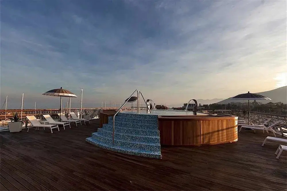 Yacht Club Marina di Loano | UNA Esperienze