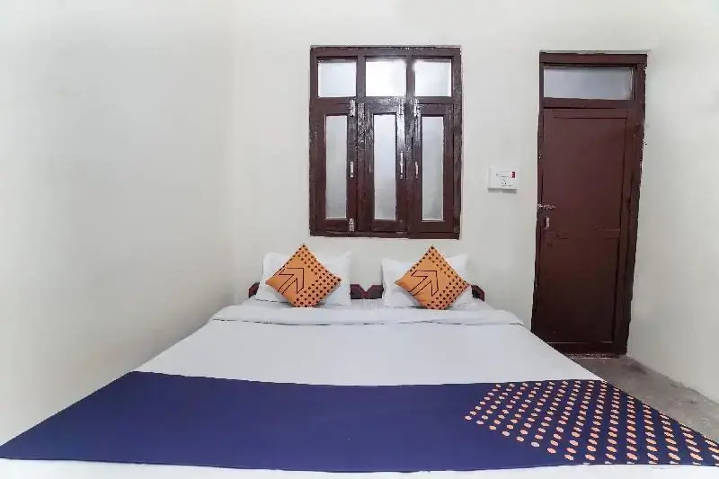 Spot On 69288 Hotel Aina