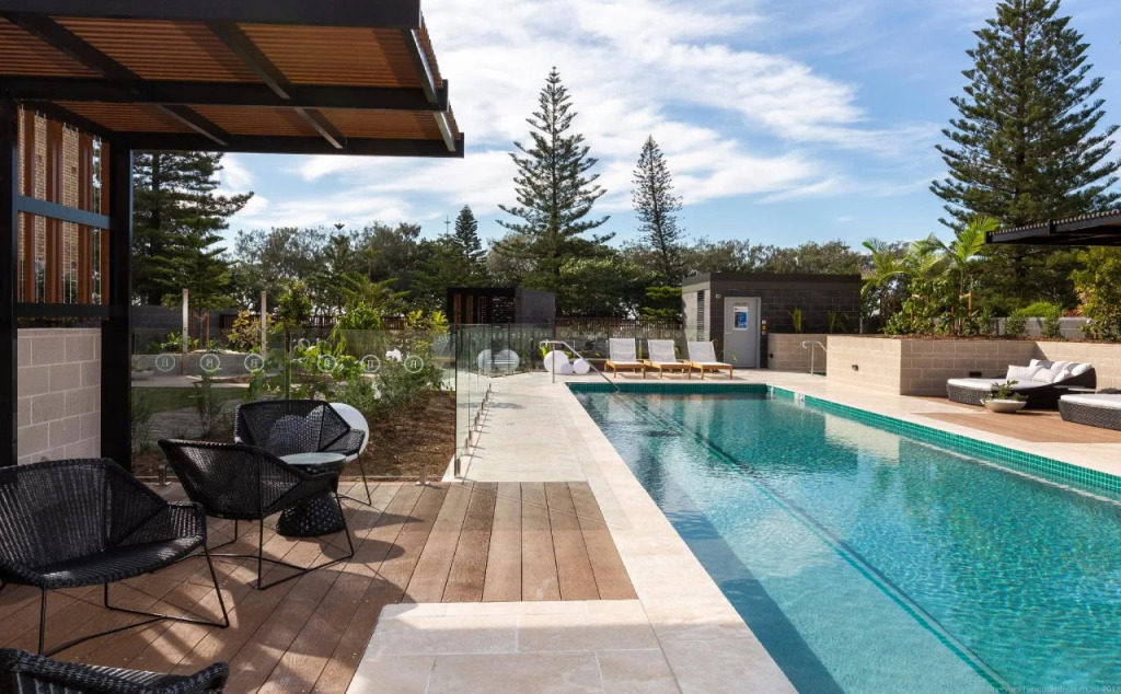 Boardwalk Burleigh Beach - Official