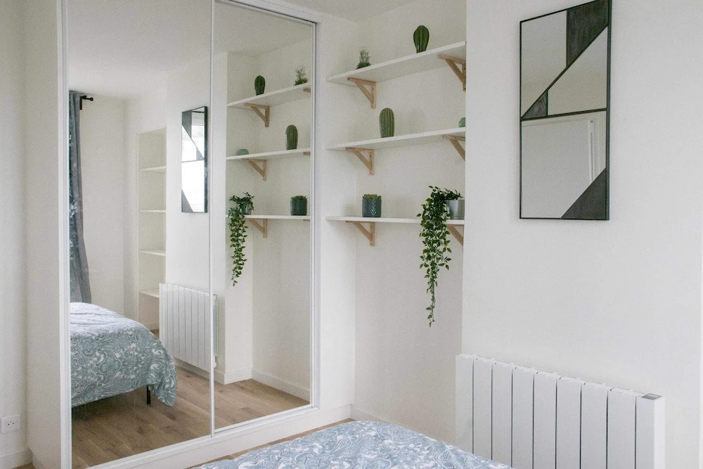 Renovated Apartment on the Outskirts of Paris