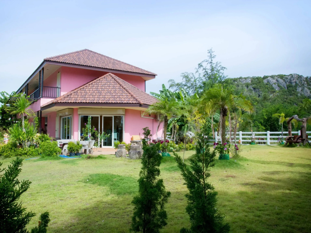 Nam Talay Resort