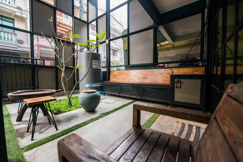 4SHARE Hostel