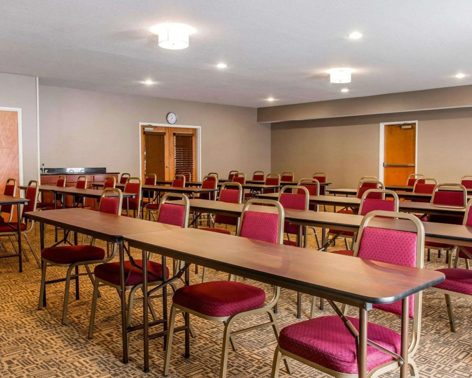 Comfort Suites Benton Harbor - St Joseph