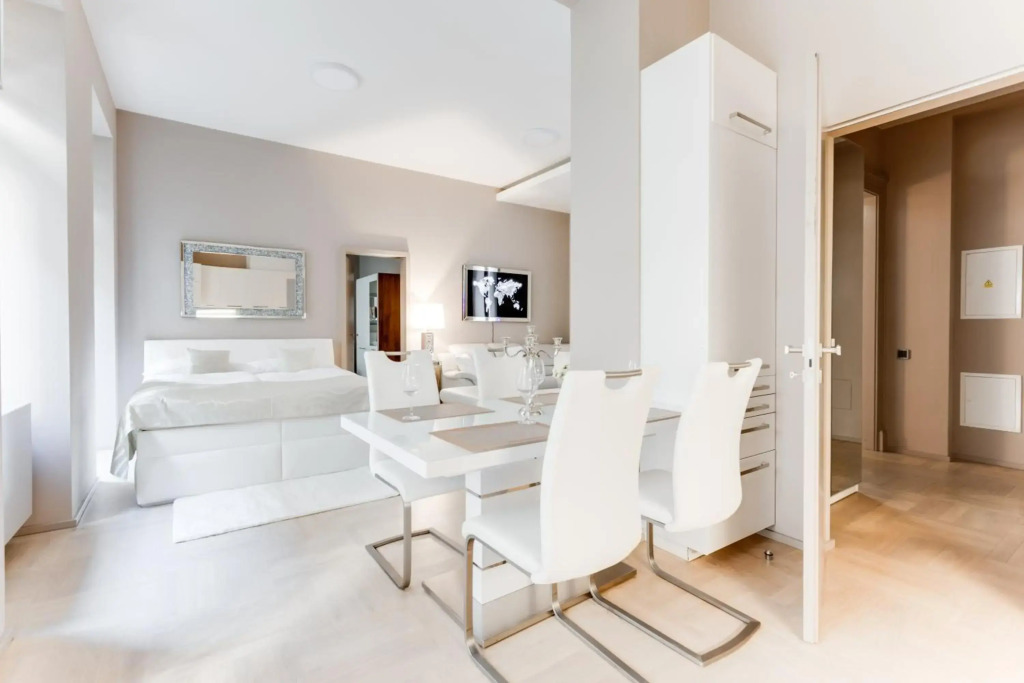 Royal Residence Apartment in the Heart of Prague