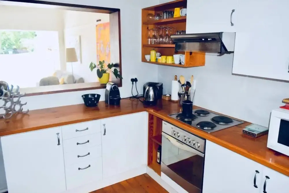 Two Bedroom Apartment in Oranjezicht