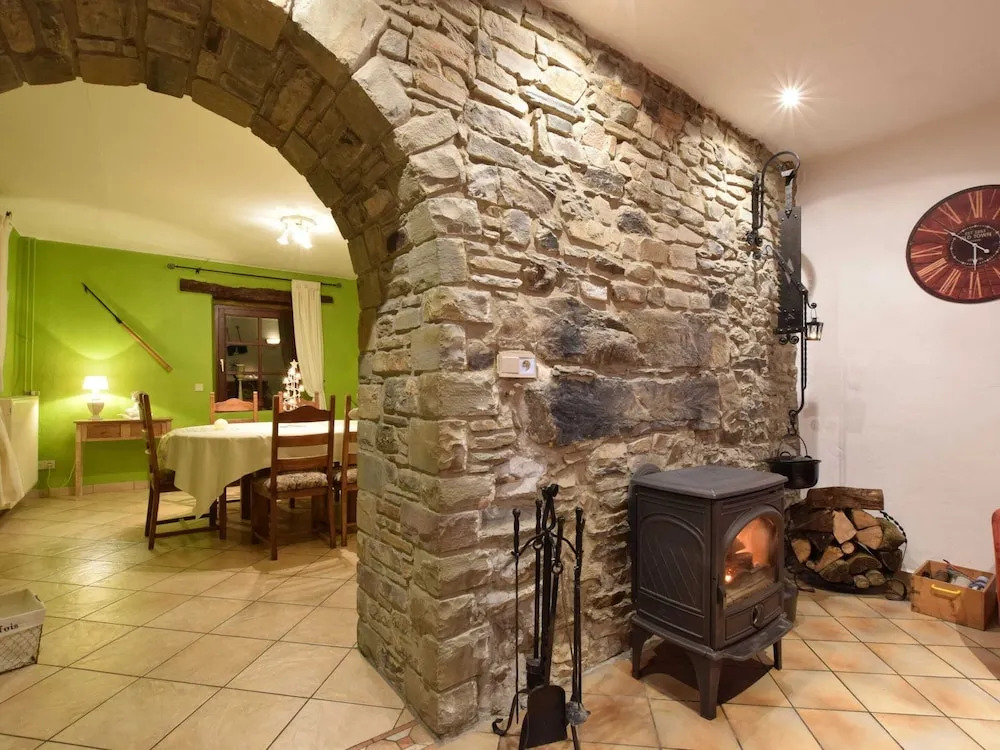 Cozy Nimbermont Home
