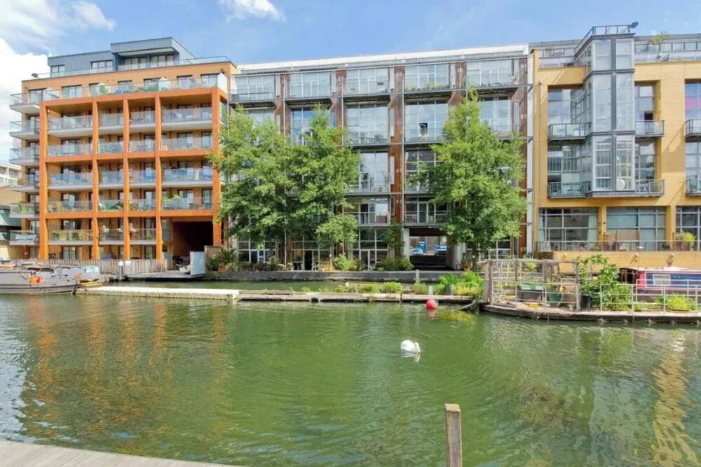 Incredible 2BD Loft by Regents Canal - Haggerston