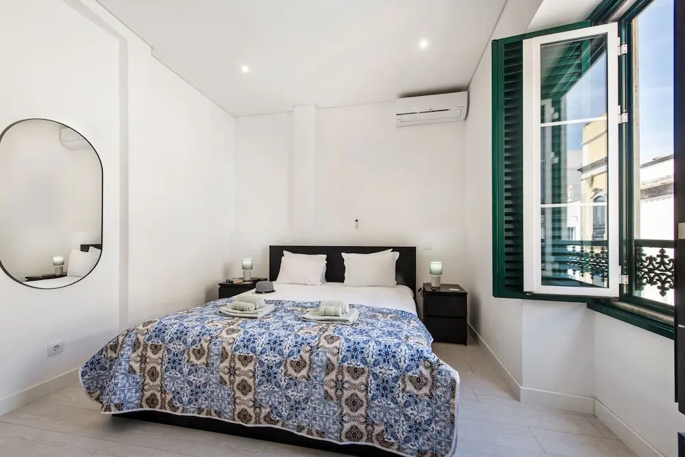 Casa Rizzo in Faro With 2 Bedrooms and 2 Bathrooms