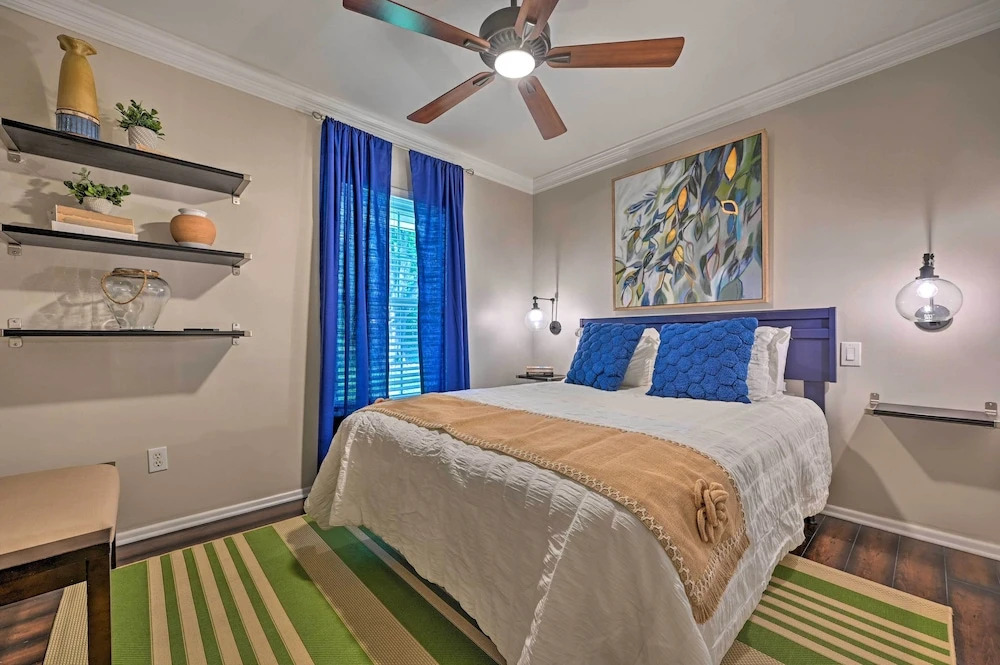 Huge Lutz Family Retreat w/ Game Room & Pool!