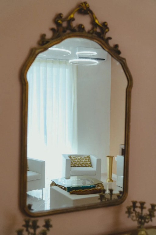 Tiziana'S House