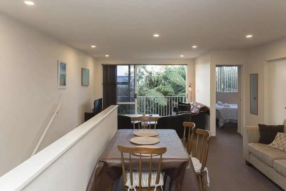 The Strandon - loft style central apartment
