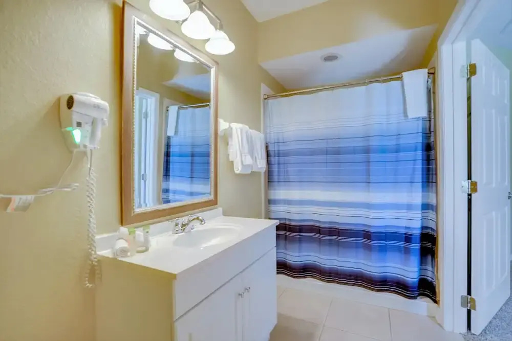 Perfect Orlando Home! Cozy and Contemporary 3bd/3.5ba Town Home - #3vc013