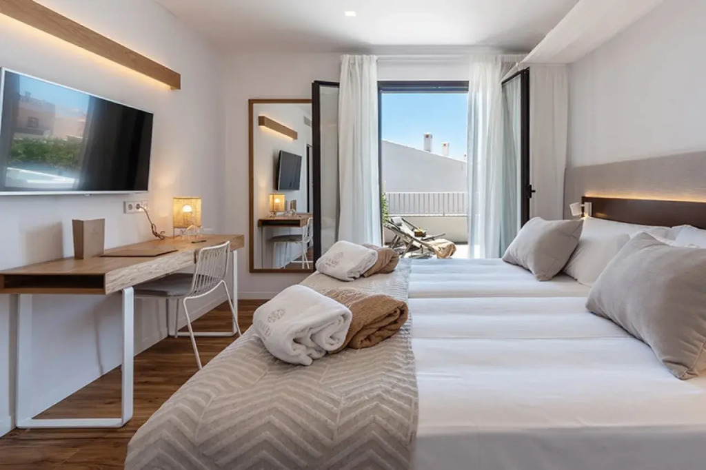 Ynaira hotel & Spa