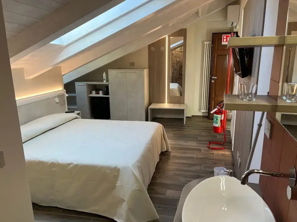 Osteria Senza Fretta Rooms for Rent