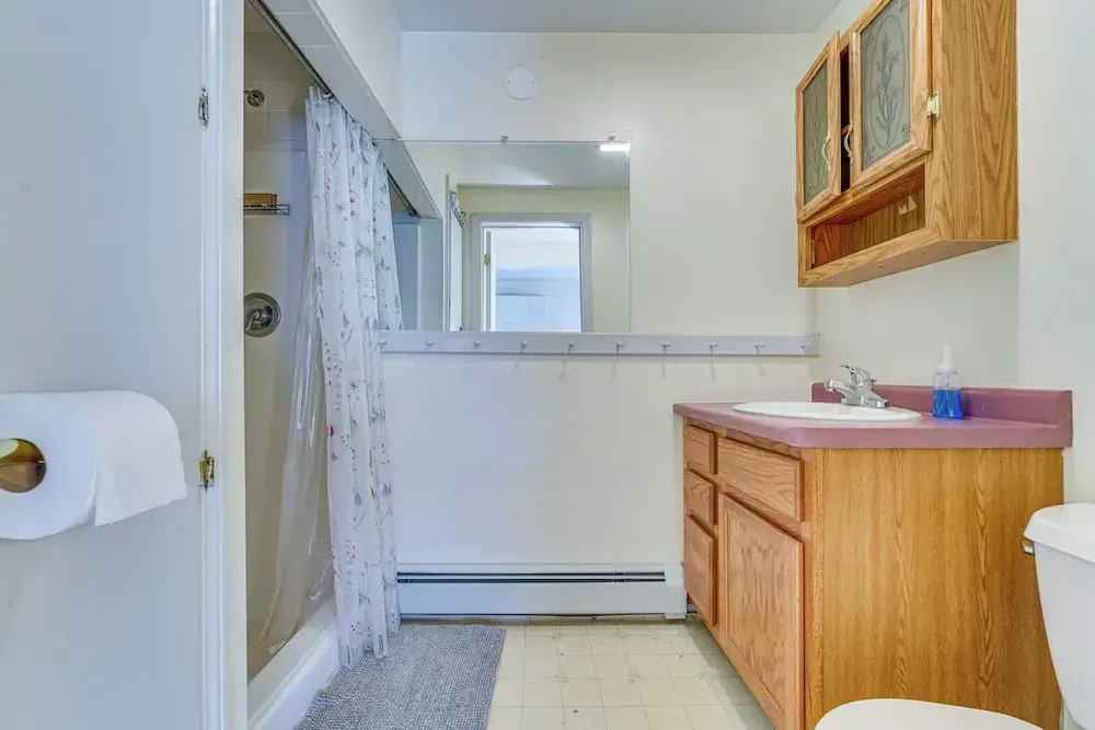 Spacious Ludlow Hideaway < 1 Mi to Okemo Mountain!