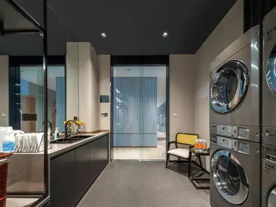 Atour Hotel (Shanghai Hongqiao Xinzhuang Business District)