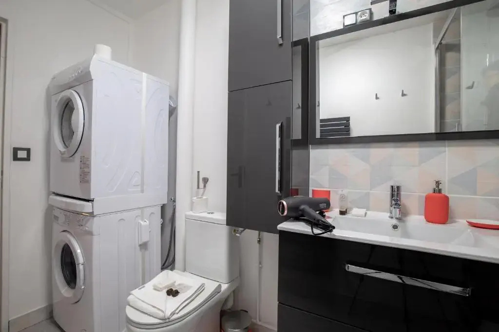 Paris - Porte d'Ivry - Modern and Cosy 2 bedroom apartment