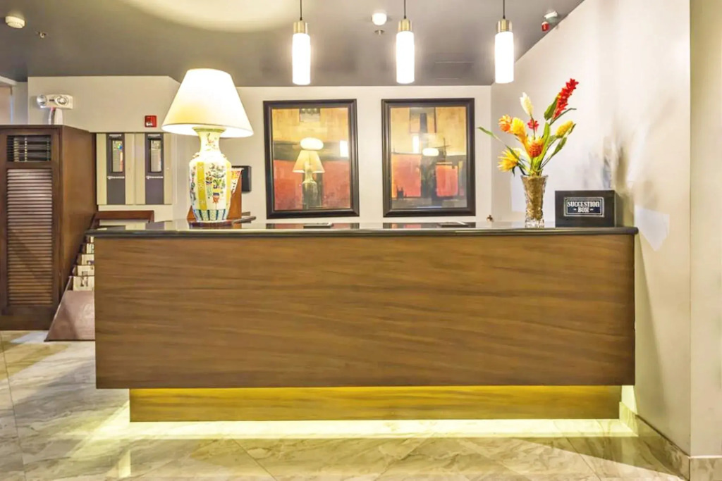 Ritz Astor Hotel