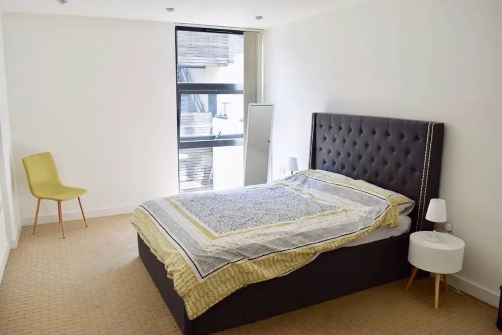 Stylish 1 Bedroom Flat In Amazing Location