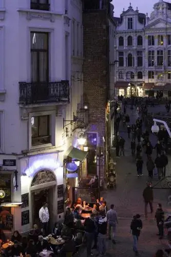Grand Place Stays