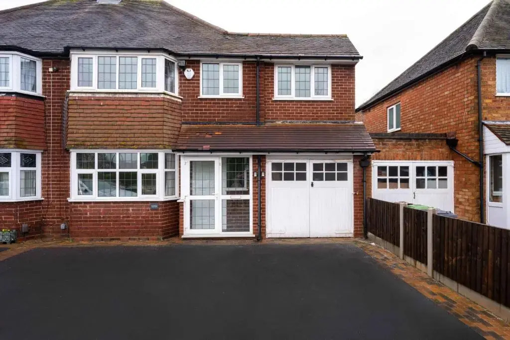 Sweetbriar - Stylish 4-Bed close to NEC, Airport, JLR, Solihull
