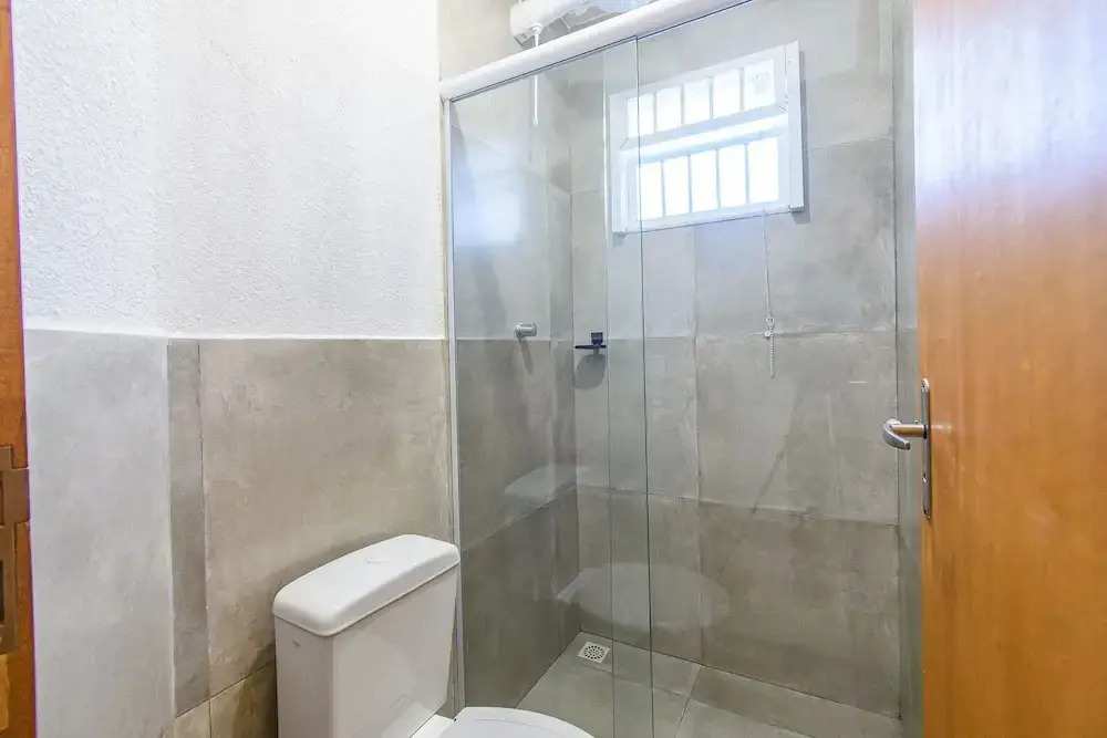 Apartamento novo com piscina, condomínio Ubatuba