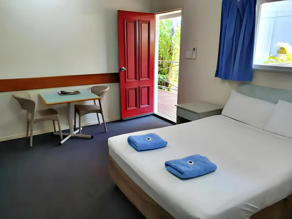 Knotts Crossing Resort