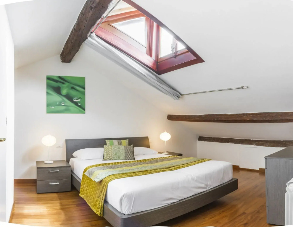 Canal View Apartment