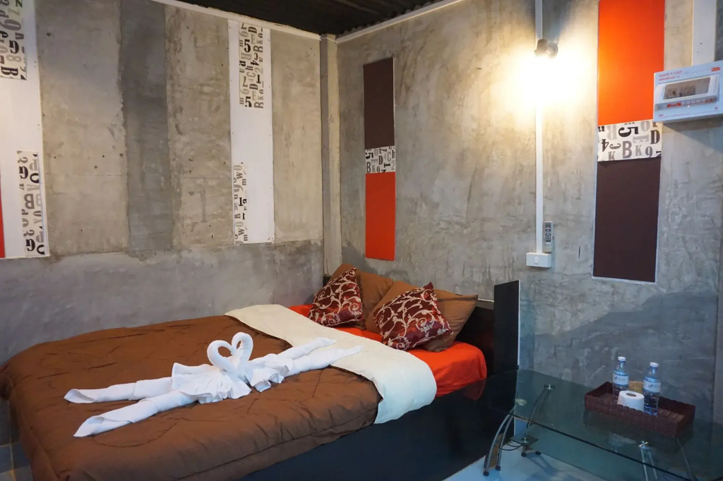 Chiangkhan Modern Home