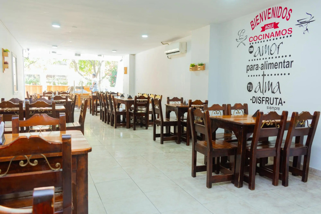 Hotel Rodadero Inn By GEH Suites