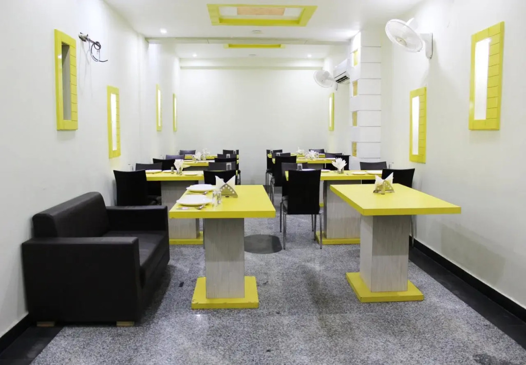Oyo Rooms Yamuna Kinara Road