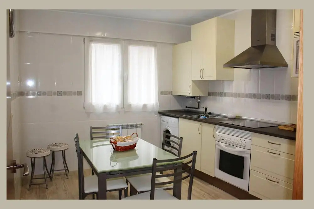 Apartment With 3 Bedrooms in Oviedo, With Wifi - 28 km From the Beach