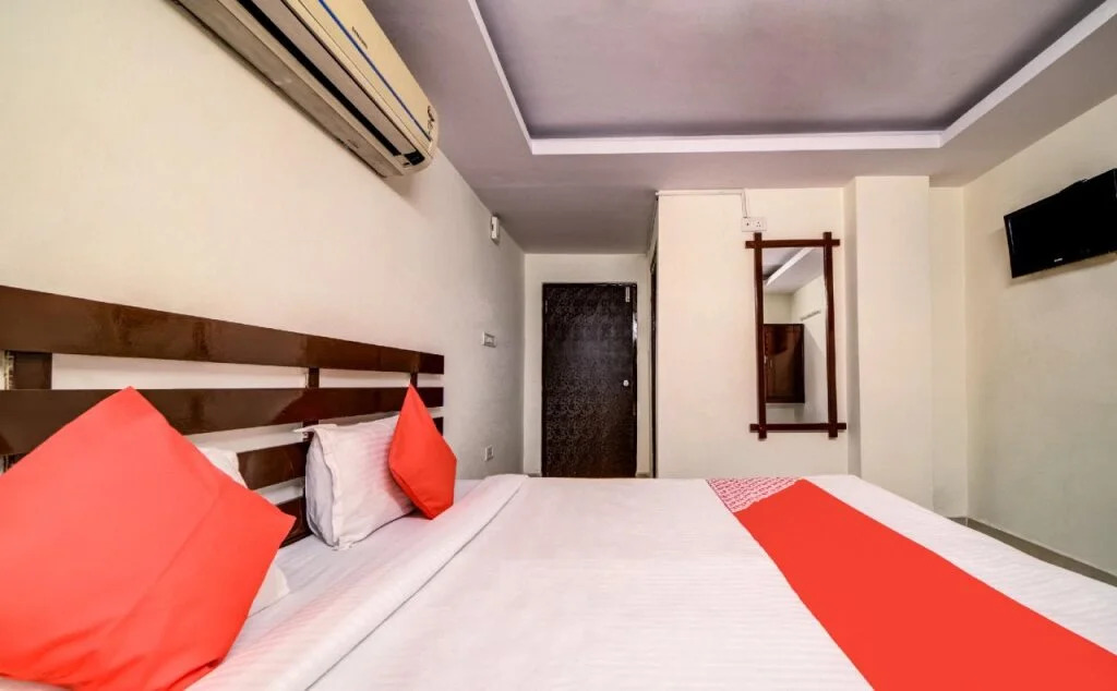 Hotel Samrat By OYO Rooms