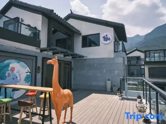 Dali cute elephant Parent-child Hotel