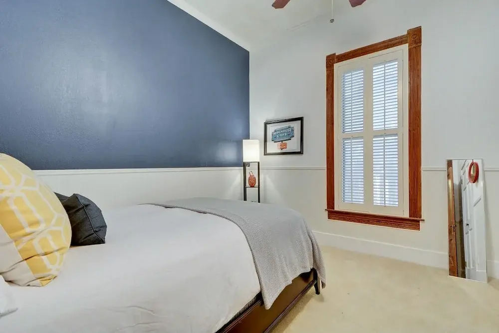 7BR 4BA Unique House and Cottage South Congress Austin by RedAwning