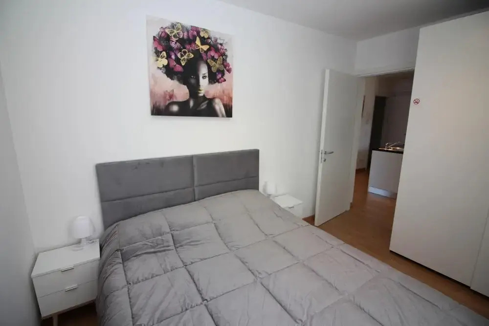 Santi Apartment Few Min From Lake