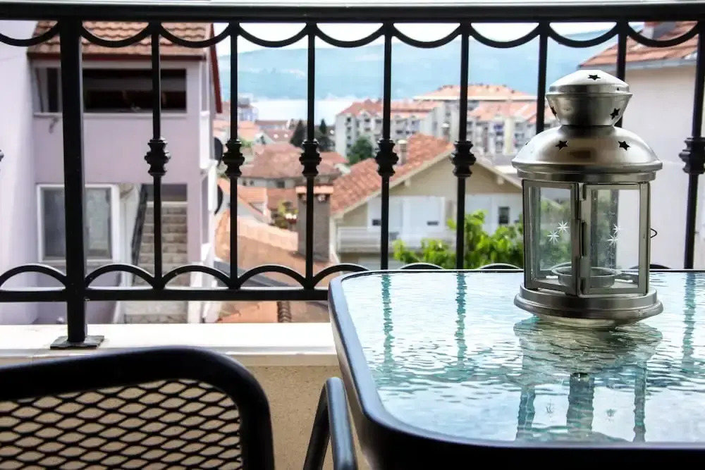 Ralux apartman Tivat