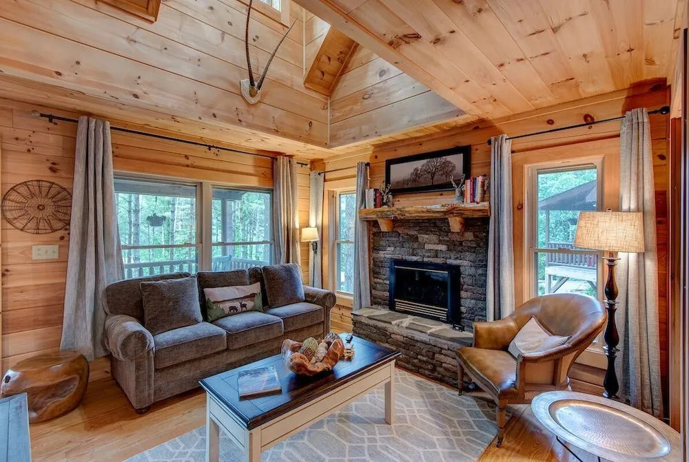 Heritage Hill Cabins
